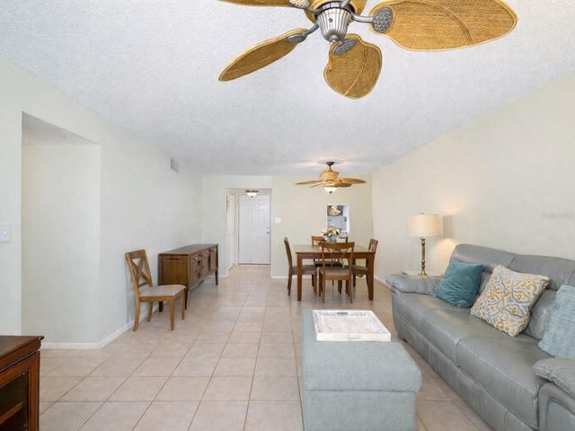 1770 BENJAMIN FRANKLIN DRIVE 206, Sarasota, FL 34236