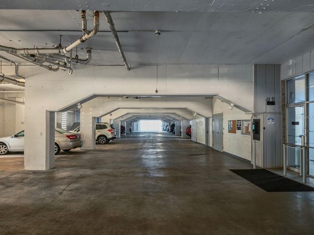 1770 BENJAMIN FRANKLIN DRIVE 206, Sarasota, FL 34236