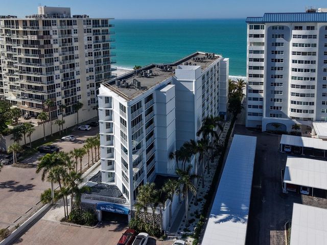 1770 BENJAMIN FRANKLIN DRIVE 206, Sarasota, FL 34236