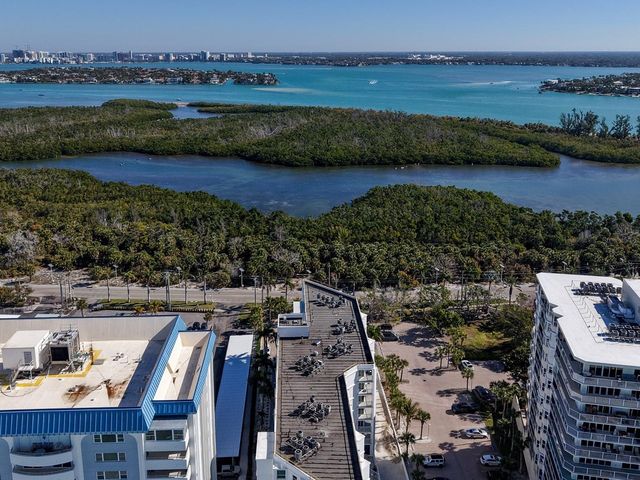 1770 BENJAMIN FRANKLIN DRIVE 206, Sarasota, FL 34236