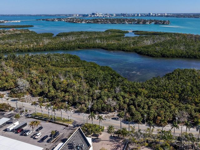 1770 BENJAMIN FRANKLIN DRIVE 206, Sarasota, FL 34236