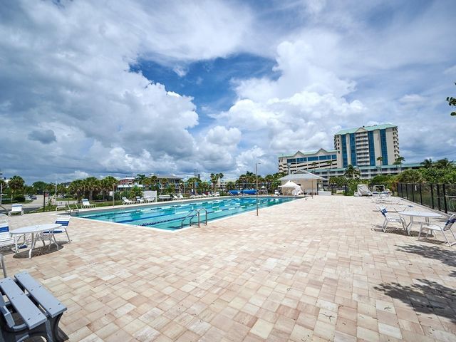 1770 BENJAMIN FRANKLIN DRIVE 206, Sarasota, FL 34236