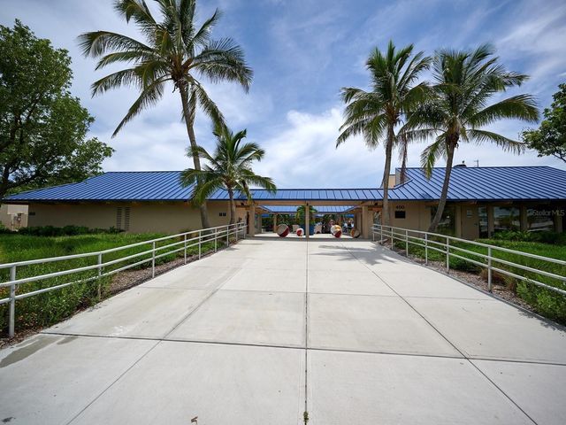 1770 BENJAMIN FRANKLIN DRIVE 206, Sarasota, FL 34236