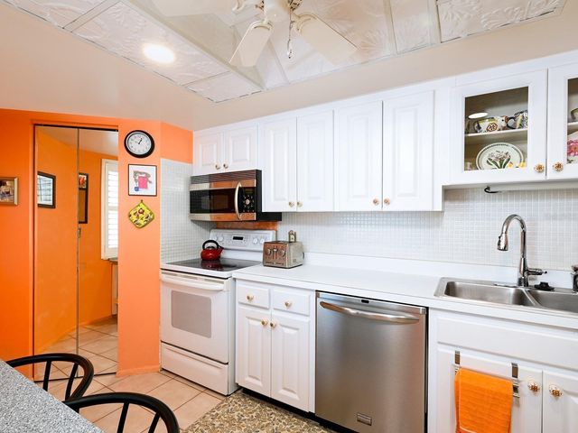 1770 BENJAMIN FRANKLIN DRIVE 206, Sarasota, FL 34236