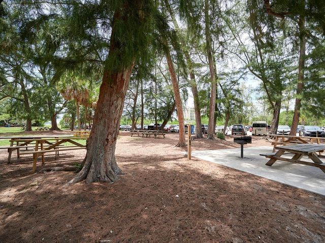 1770 BENJAMIN FRANKLIN DRIVE 206, Sarasota, FL 34236