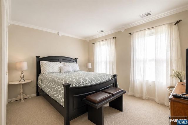 17 Cromwell Drive, Chester Township, NJ 07930