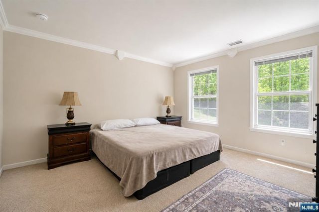 17 Cromwell Drive, Chester Township, NJ 07930