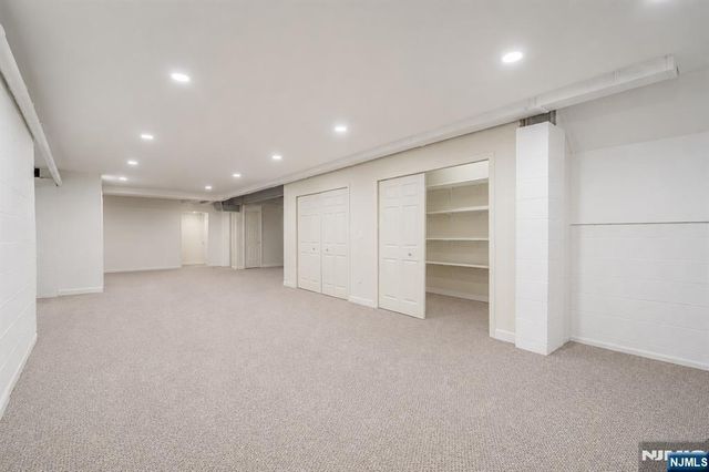 17 Cromwell Drive, Chester Township, NJ 07930