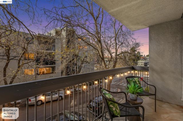 150 Pearl St 106, Oakland, CA 94611