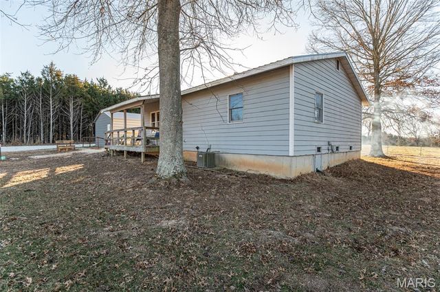 21092 Highway P, Vichy, MO 65580