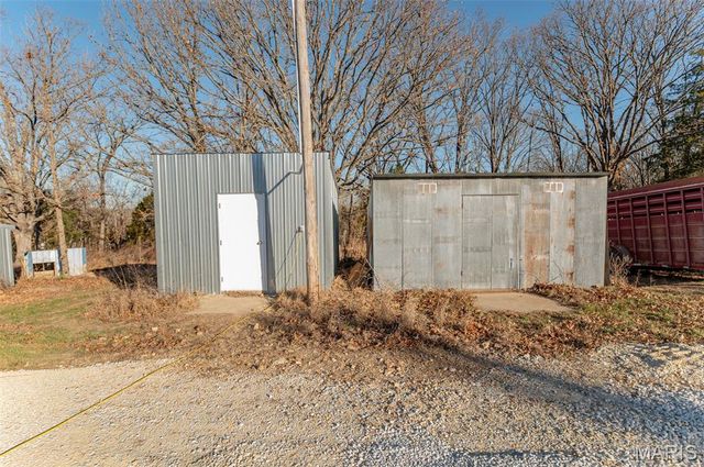 21092 Highway P, Vichy, MO 65580