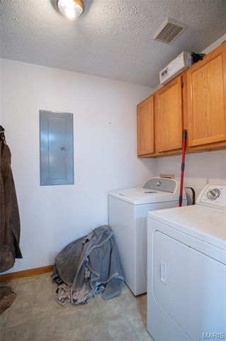 21092 Highway P, Vichy, MO 65580