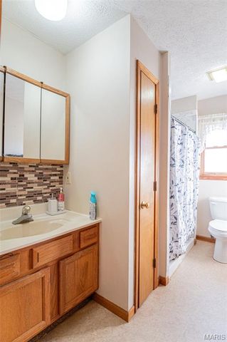 21092 Highway P, Vichy, MO 65580