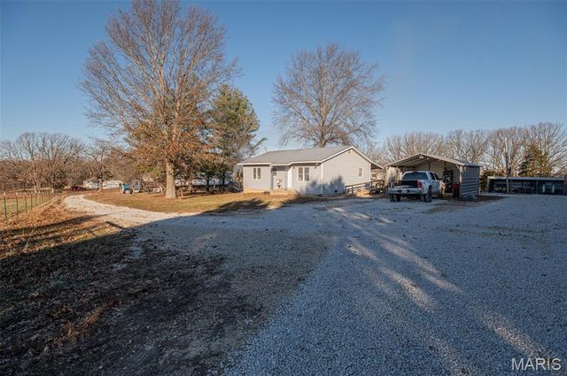 21092 Highway P, Vichy, MO 65580