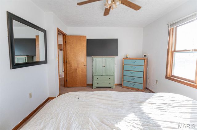 21092 Highway P, Vichy, MO 65580