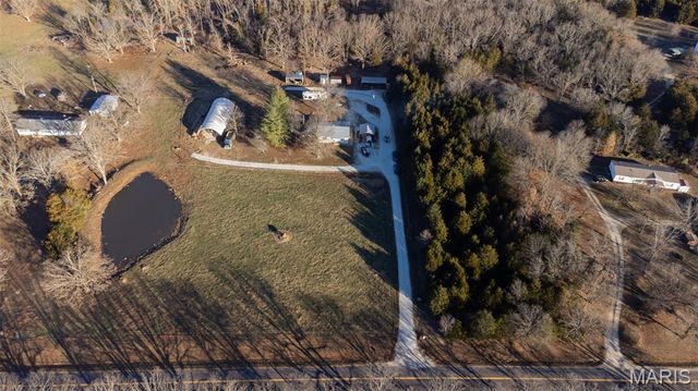 21092 Highway P, Vichy, MO 65580