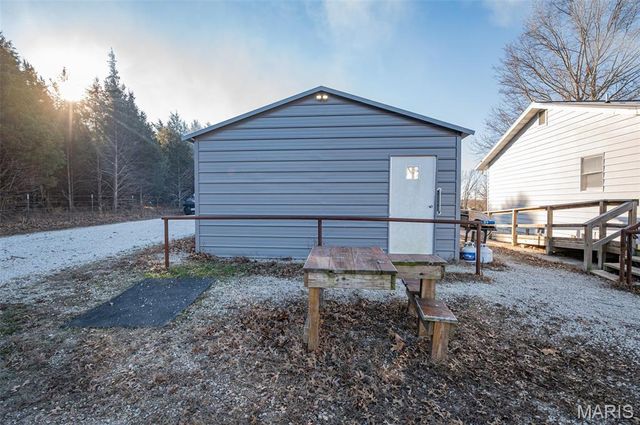 21092 Highway P, Vichy, MO 65580