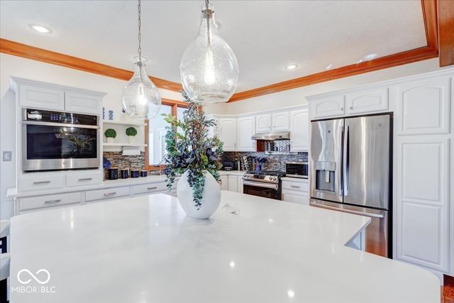 7250 Royal Oakland Drive, Indianapolis, IN 46236