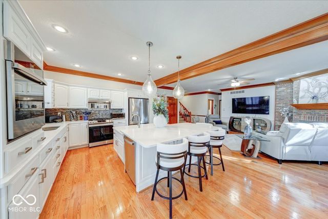 7250 Royal Oakland Drive, Indianapolis, IN 46236