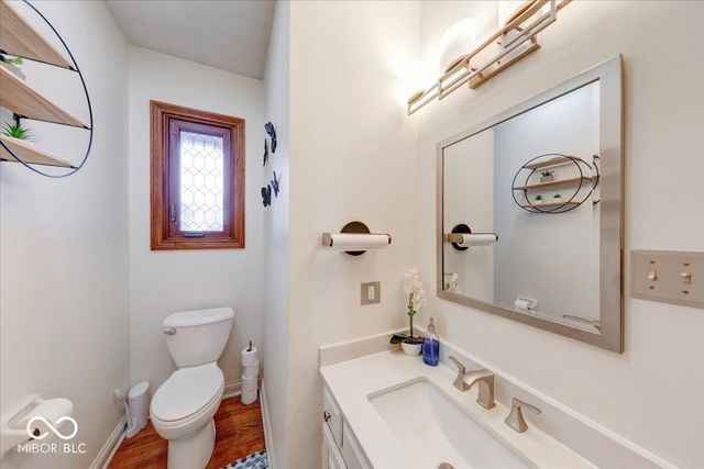 7250 Royal Oakland Drive, Indianapolis, IN 46236