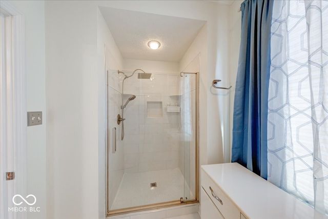 7250 Royal Oakland Drive, Indianapolis, IN 46236