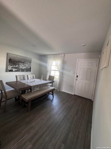 805 Altapass Hills, Seguin, TX 78155