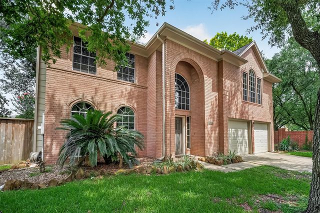 128 Island Breeze Circle, League City, TX 77573