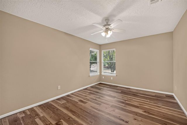 128 Island Breeze Circle, League City, TX 77573
