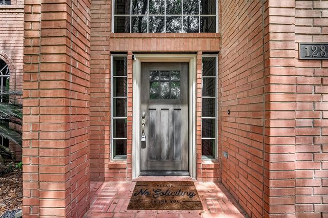 128 Island Breeze Circle, League City, TX 77573