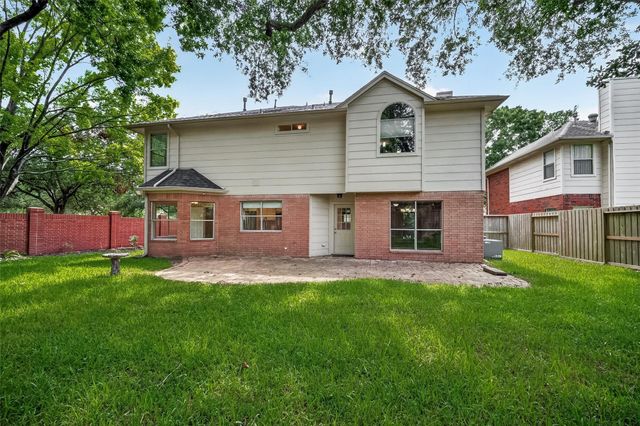 128 Island Breeze Circle, League City, TX 77573
