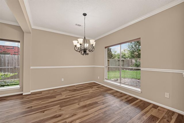 128 Island Breeze Circle, League City, TX 77573