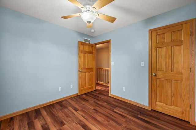W203N17272 Francis DRIVE, Jackson, WI 53037