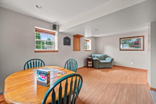 W203N17272 Francis DRIVE, Jackson, WI 53037