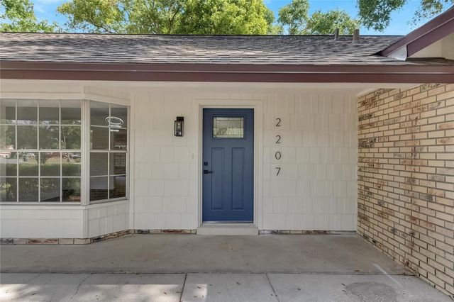 2207 PARKWOOD DRIVE, Valrico, FL 33594