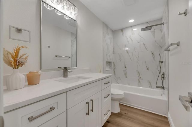 2207 PARKWOOD DRIVE, Valrico, FL 33594