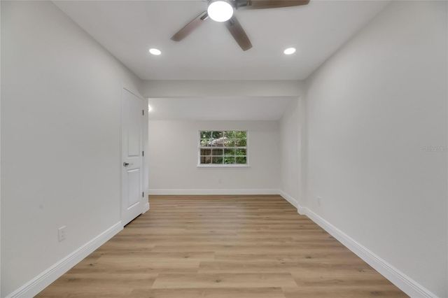 2207 PARKWOOD DRIVE, Valrico, FL 33594