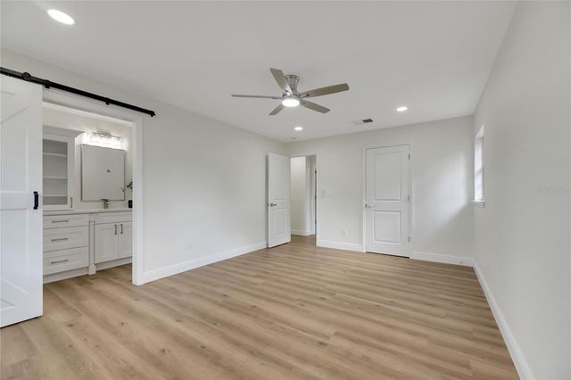 2207 PARKWOOD DRIVE, Valrico, FL 33594