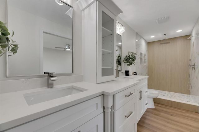2207 PARKWOOD DRIVE, Valrico, FL 33594