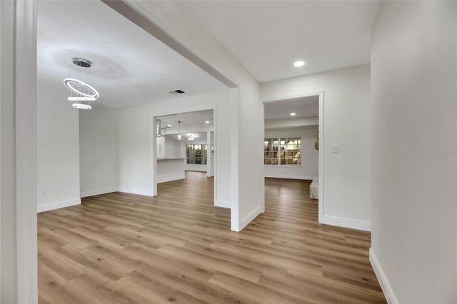 2207 PARKWOOD DRIVE, Valrico, FL 33594