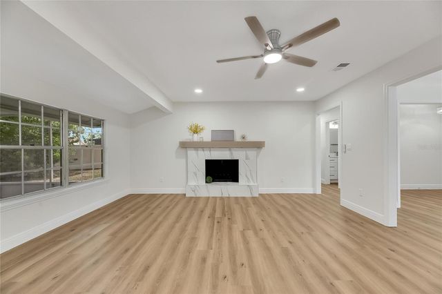 2207 PARKWOOD DRIVE, Valrico, FL 33594