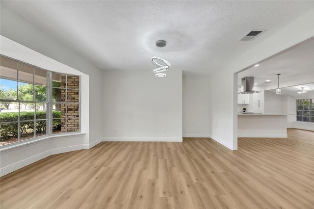 2207 PARKWOOD DRIVE, Valrico, FL 33594
