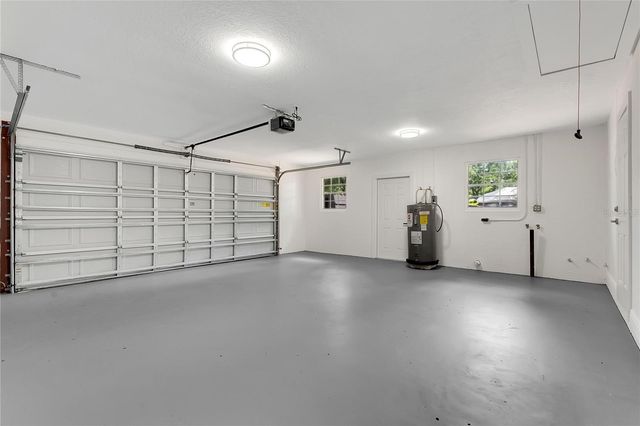2207 PARKWOOD DRIVE, Valrico, FL 33594