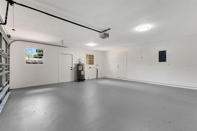 2207 PARKWOOD DRIVE, Valrico, FL 33594