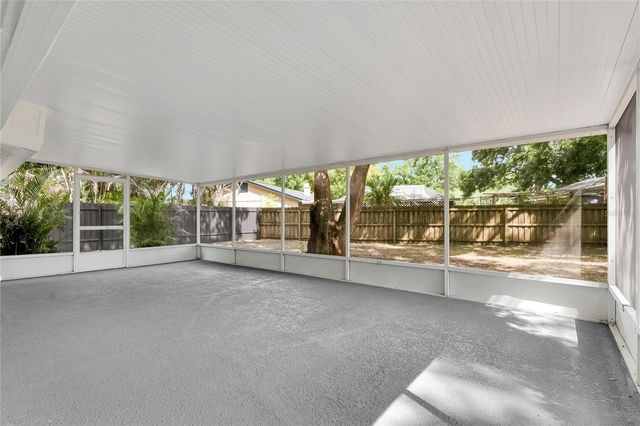 2207 PARKWOOD DRIVE, Valrico, FL 33594