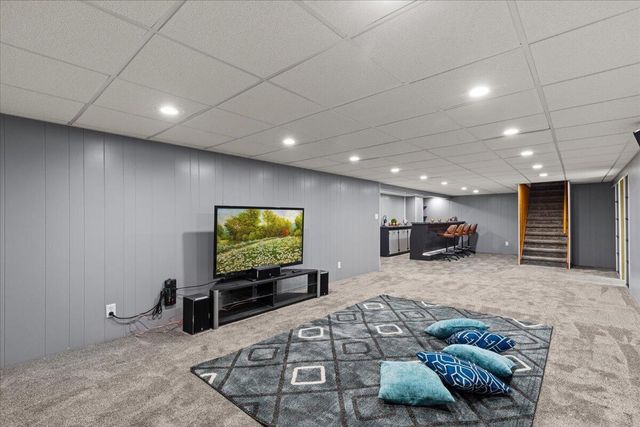 W174N9458 Joper ROAD, Menomonee Falls, WI 53051