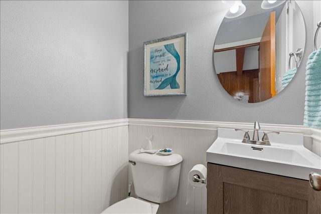 W174N9458 Joper ROAD, Menomonee Falls, WI 53051