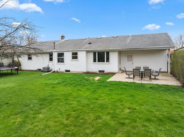 W174N9458 Joper ROAD, Menomonee Falls, WI 53051
