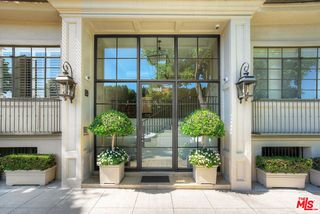 9601 Charleville Boulevard 10, Beverly Hills, CA 90212