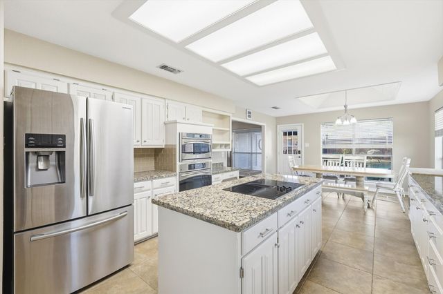 5300 Huntington Court, Colleyville, TX 76034