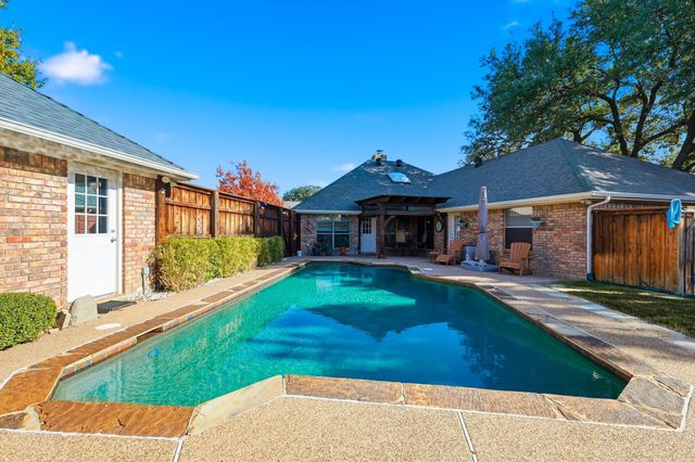 5300 Huntington Court, Colleyville, TX 76034